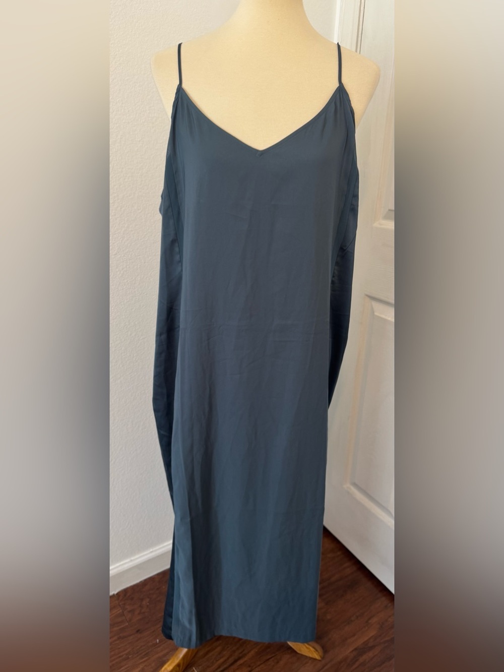 Soma Satin Shine Gown Nightgown Sleep Lightweight Soft Smooth Deep Teal NWT XL